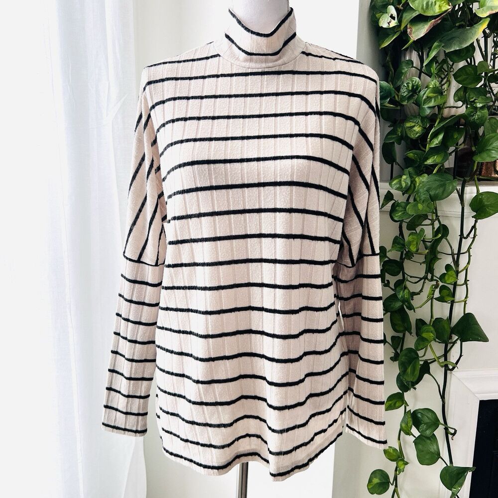 Eri & Ali Anthropologie Black & Cream Striped Turtleneck Lightweight Sweater Sm